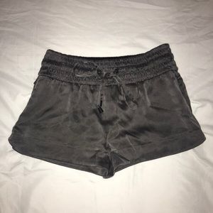 Blanc Noir grey shorts